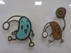 キャラクターの『ひー』（左・水色）と『こー』（右・茶色）の写真